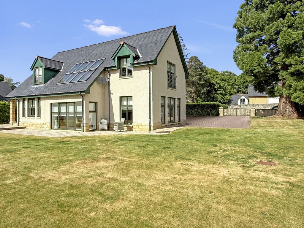 Property photo 1 of 44