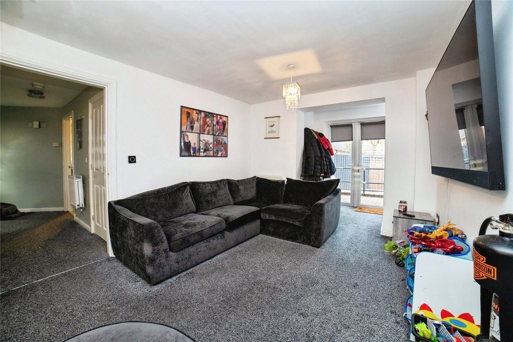 Property photo 2 of 15 Picture No. 09