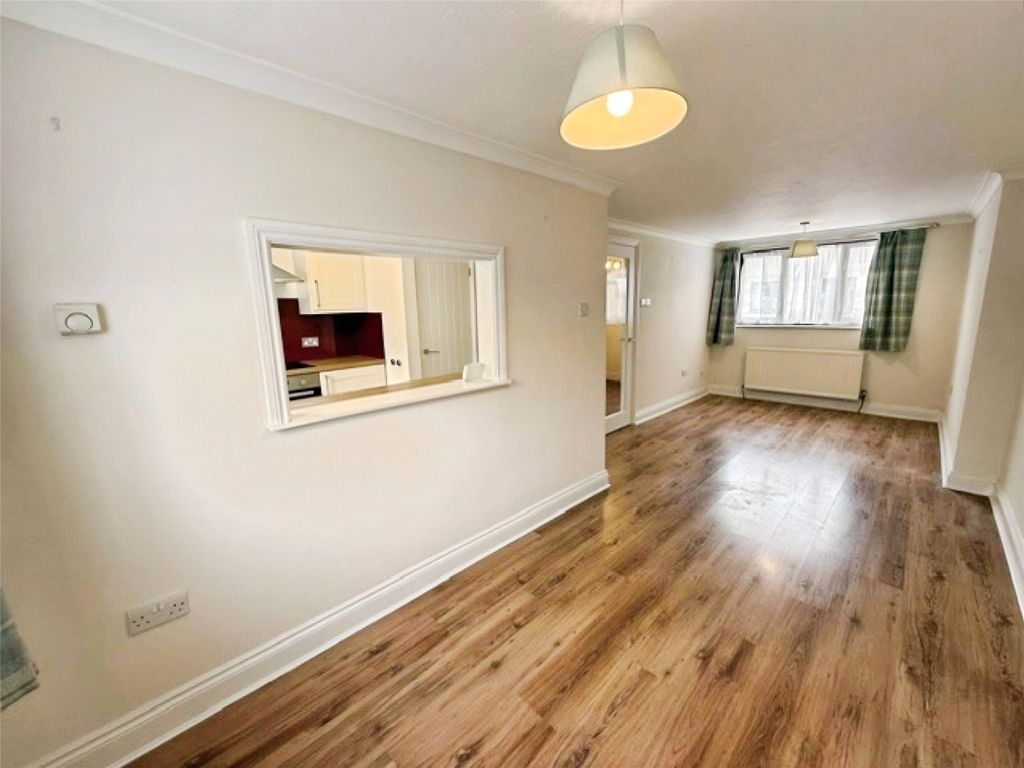 Property photo 2 of 15 Picture No. 10