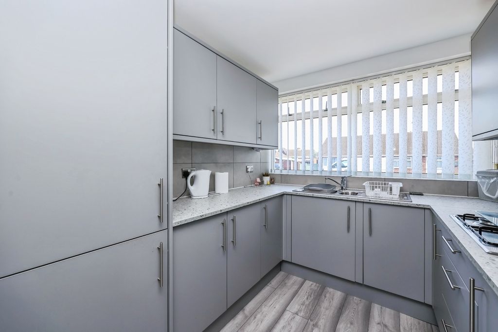 Property photo 2 of 20 Pbox-Img.Jpg