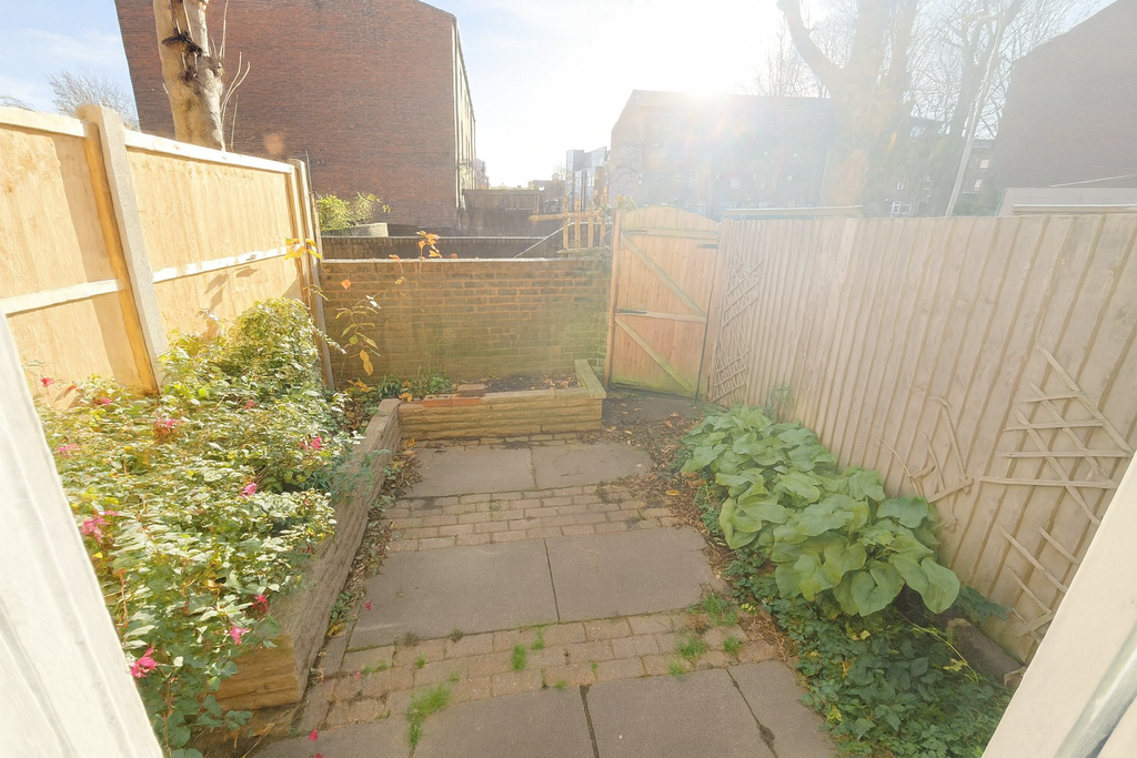 Property photo 3 of 17