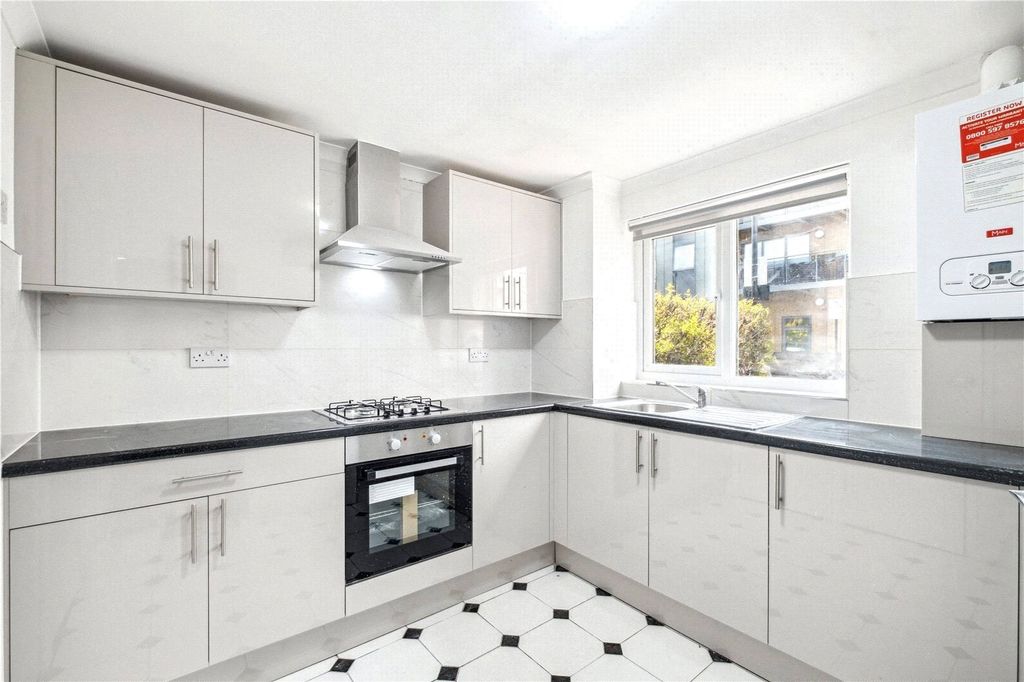 Property photo 2 of 16 Picture No. 02