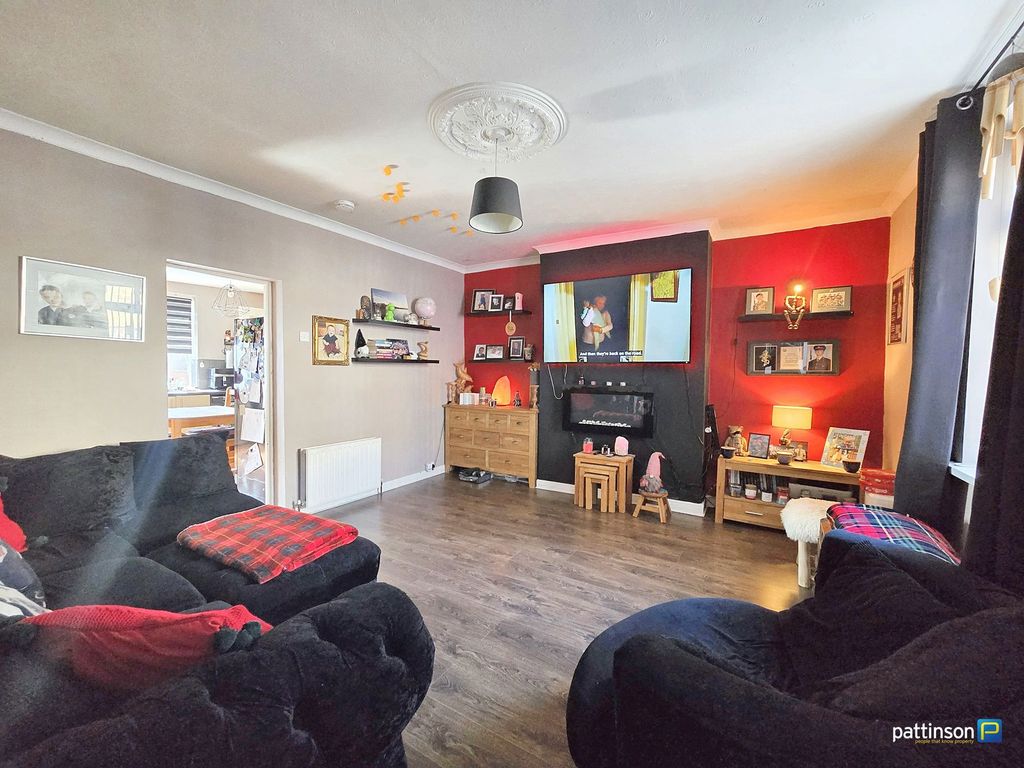Property photo 3 of 12