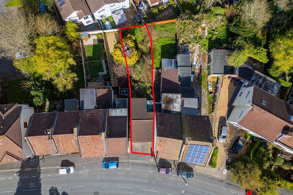 Property photo 3 of 18 Land & Garages Adjacnt To 25 Nags Head Hill, Hanha