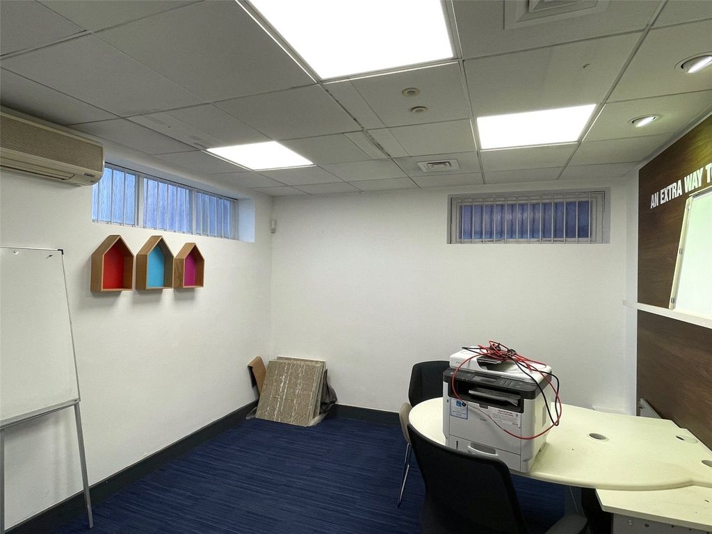 Property photo 3 of 6 Picture No. 03