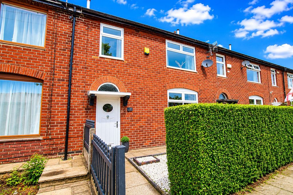 Property photo 1 of 16