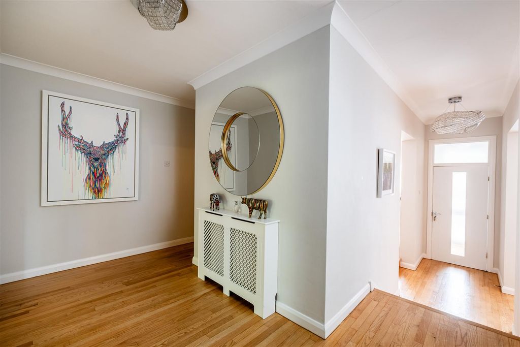 Property photo 2 of 55 6 Upper Clifton C2C-16.Jpg