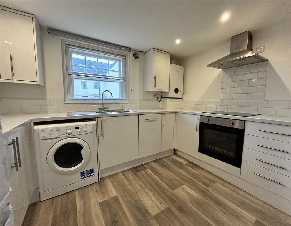 Property photo 2 of 11 Img_5948.Jpg