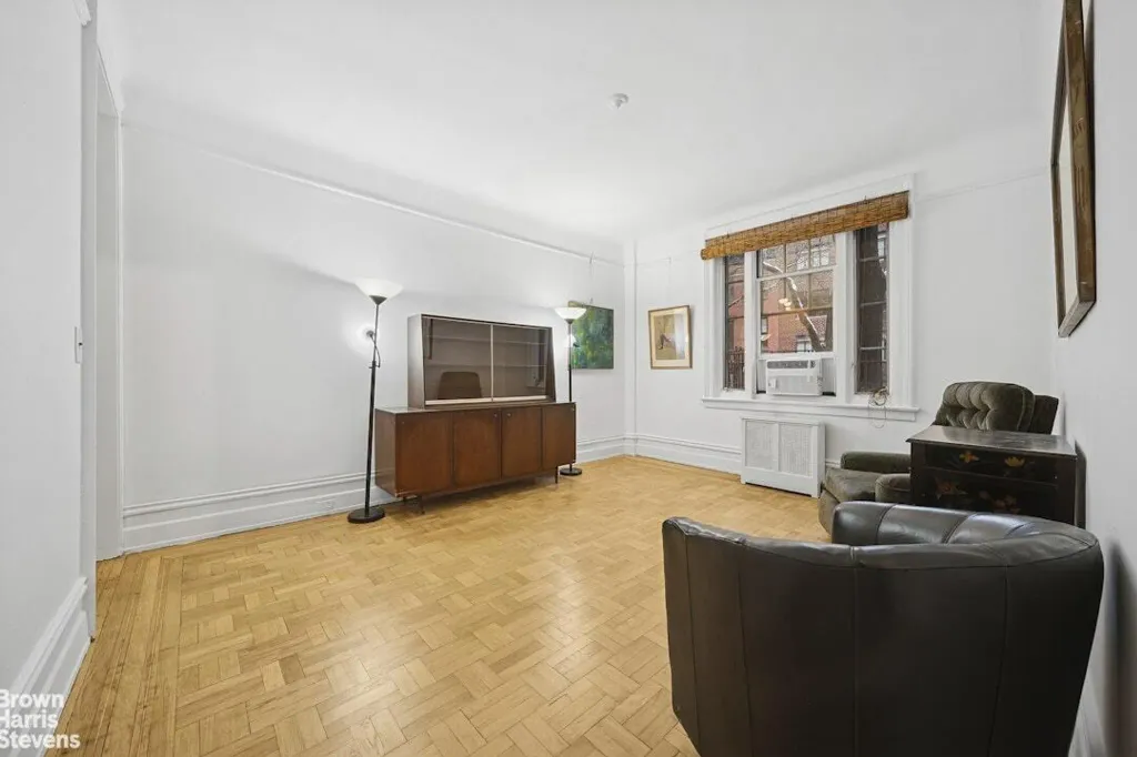 Property photo 2 of 11 <Alttext/>