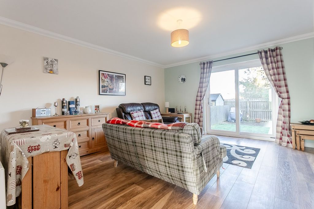 Property photo 2 of 23