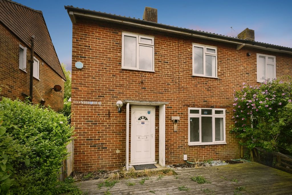 Property photo 1 of 23