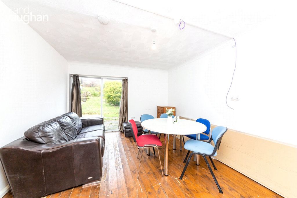 Property photo 3 of 11 Picture No. 07