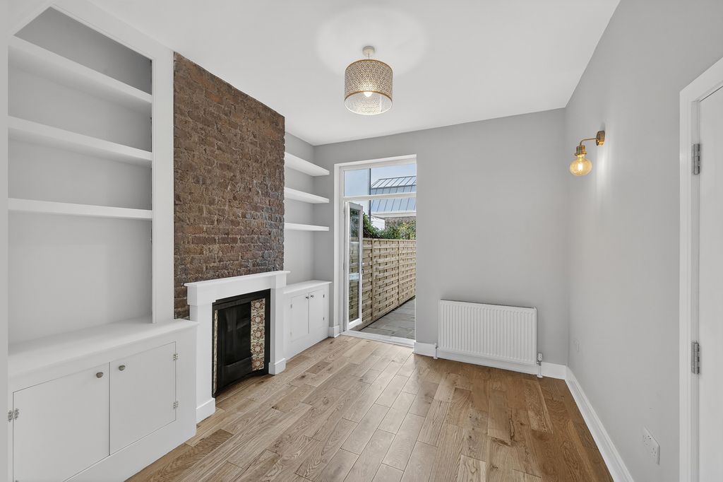 Property photo 3 of 10