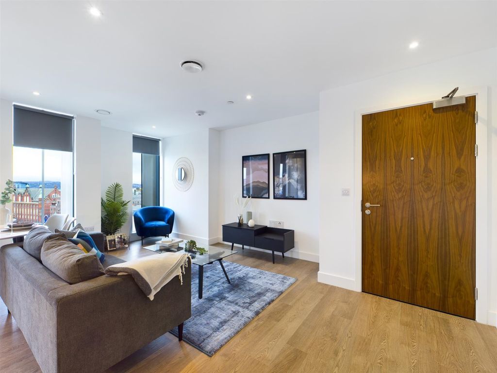 Property photo 3 of 10 82A8c603-2453-490B-Ae70-5Fc61Bdb3E69