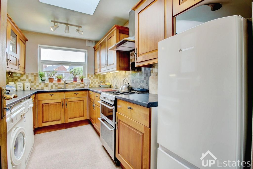 Property photo 3 of 17