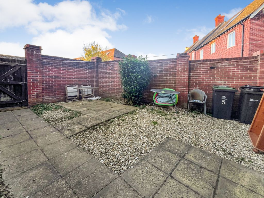 Property photo 2 of 7