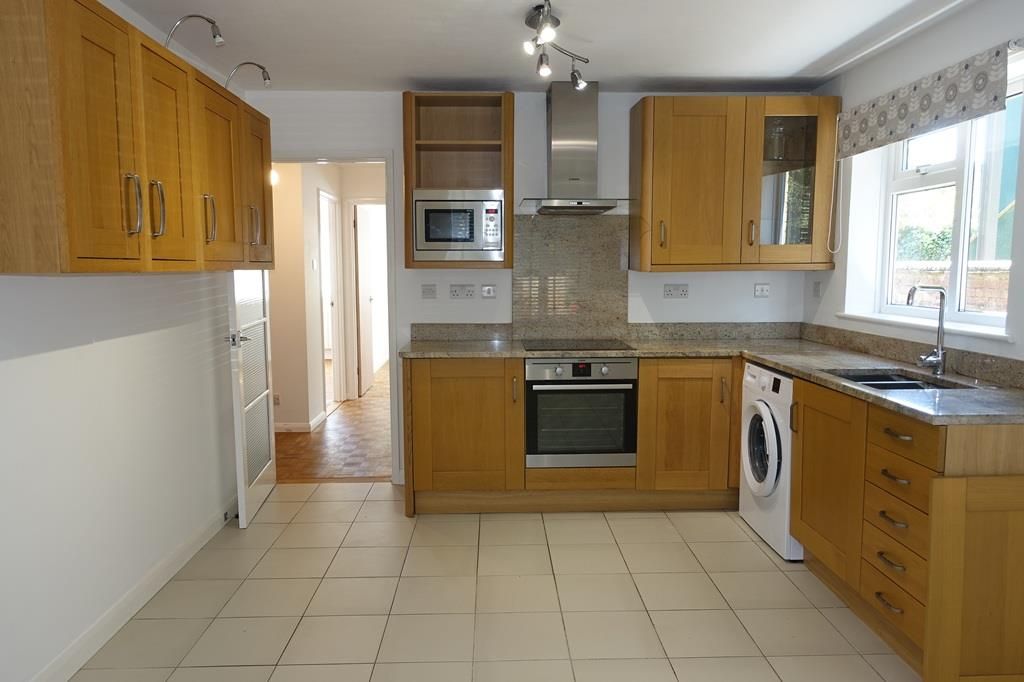 Property photo 3 of 26 Kitchen Diner