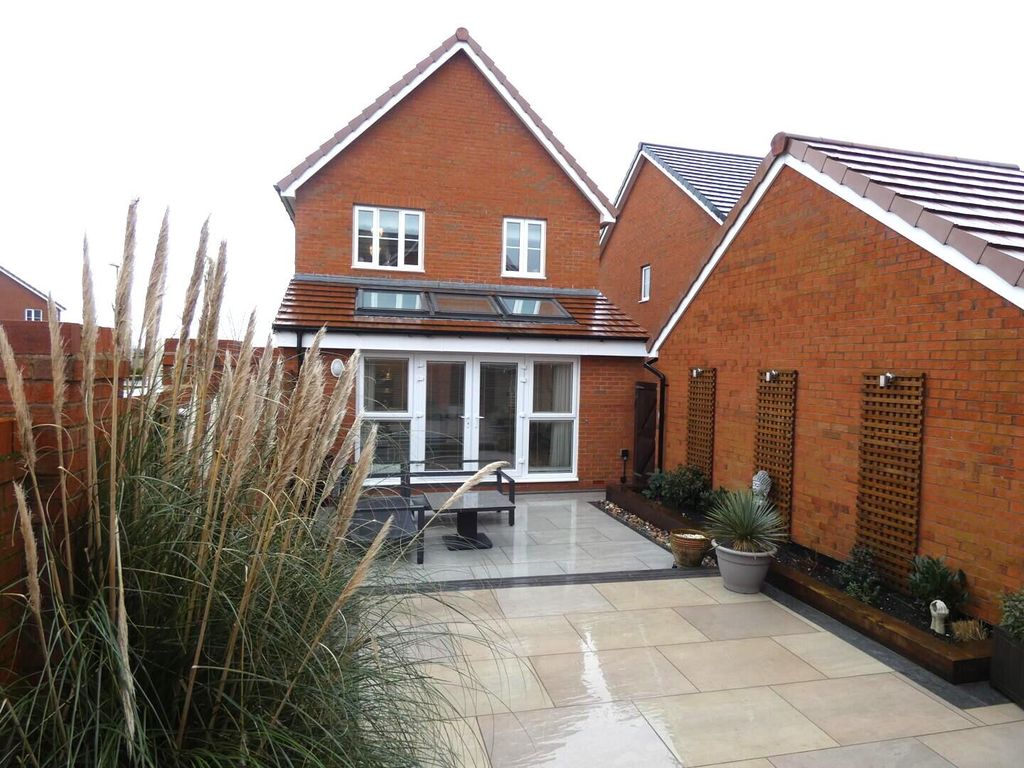 Property photo 2 of 20