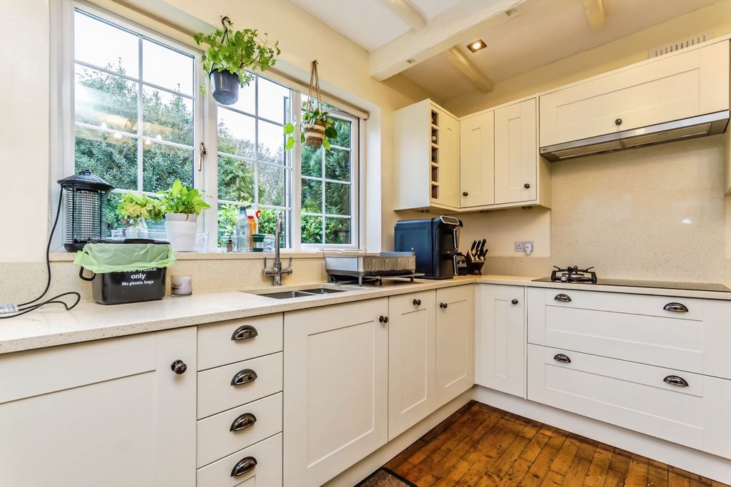 Property photo 3 of 20 Pbox-Img.Jpg