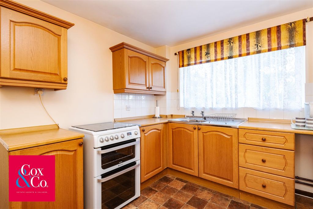 Property photo 2 of 14 81M_2416.Jpg