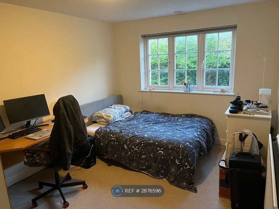 Property photo 2 of 5