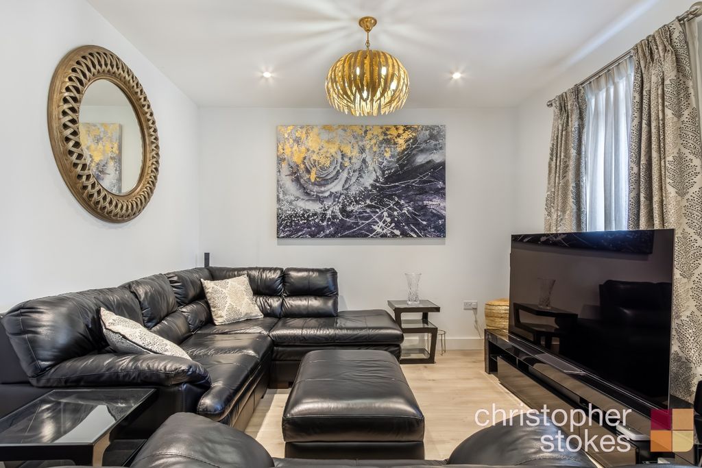 Property photo 3 of 22 4851984