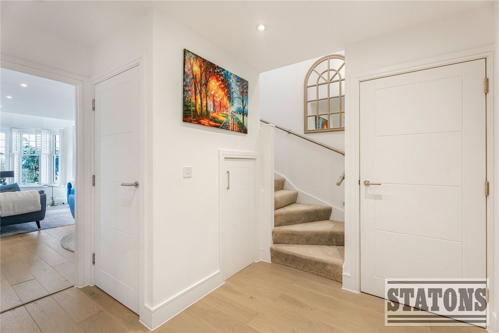 Property photo 2 of 18 Picture No. 09