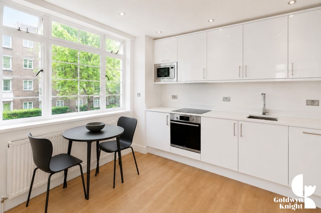 Property photo 2 of 4 415348EE-7015-47B6-Ab86-1688Ada3186B 3