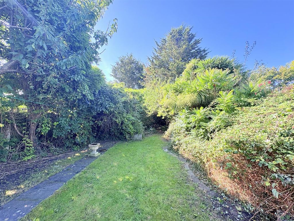 Property photo 2 of 13 Img_2218.Jpg