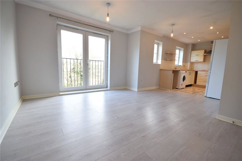 Property photo 2 of 10 Picture No. 01