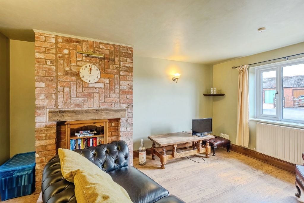 Property photo 2 of 20