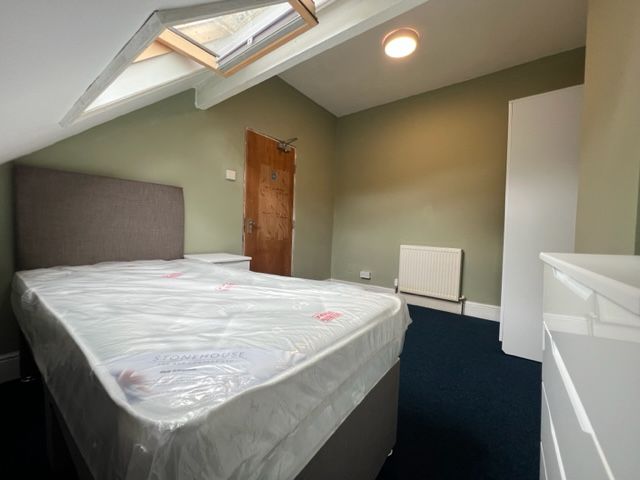 Property photo 2 of 11 Bedroom 5