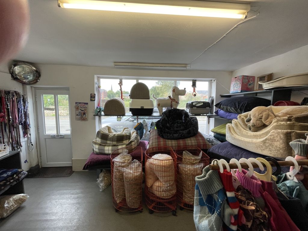 Property photo 2 of 11 Photo 12