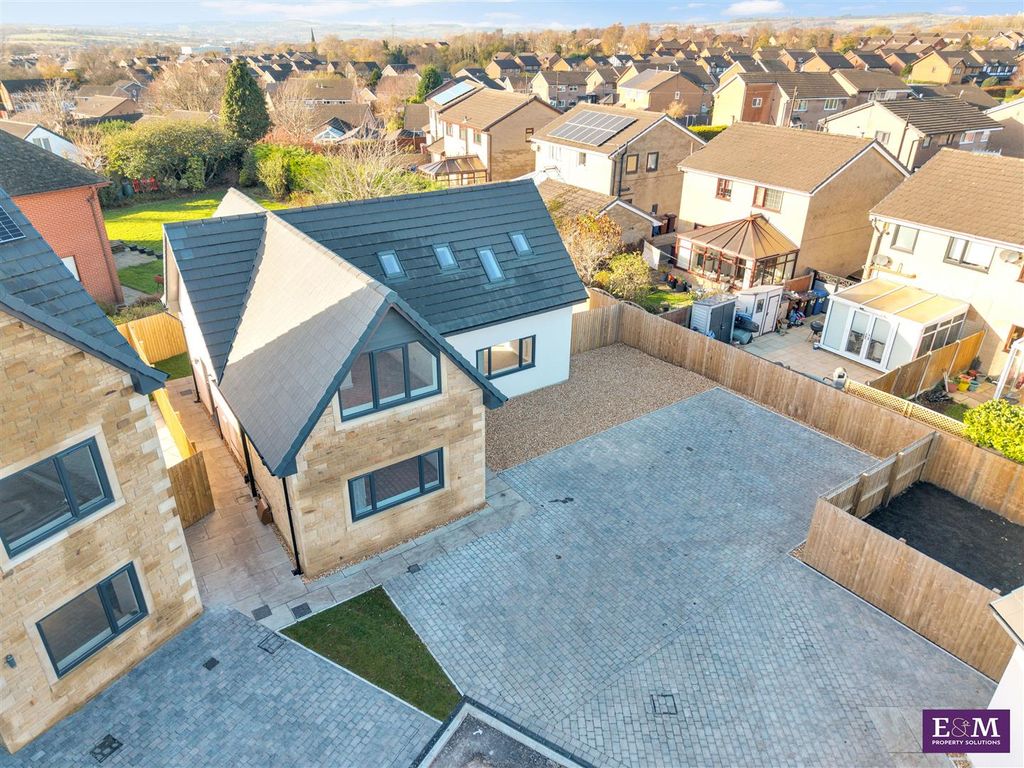 Property photo 1 of 34 Dji_20251117122247_0463_D.Jpeg