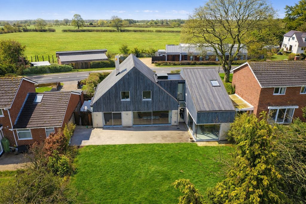 Property photo 1 of 25