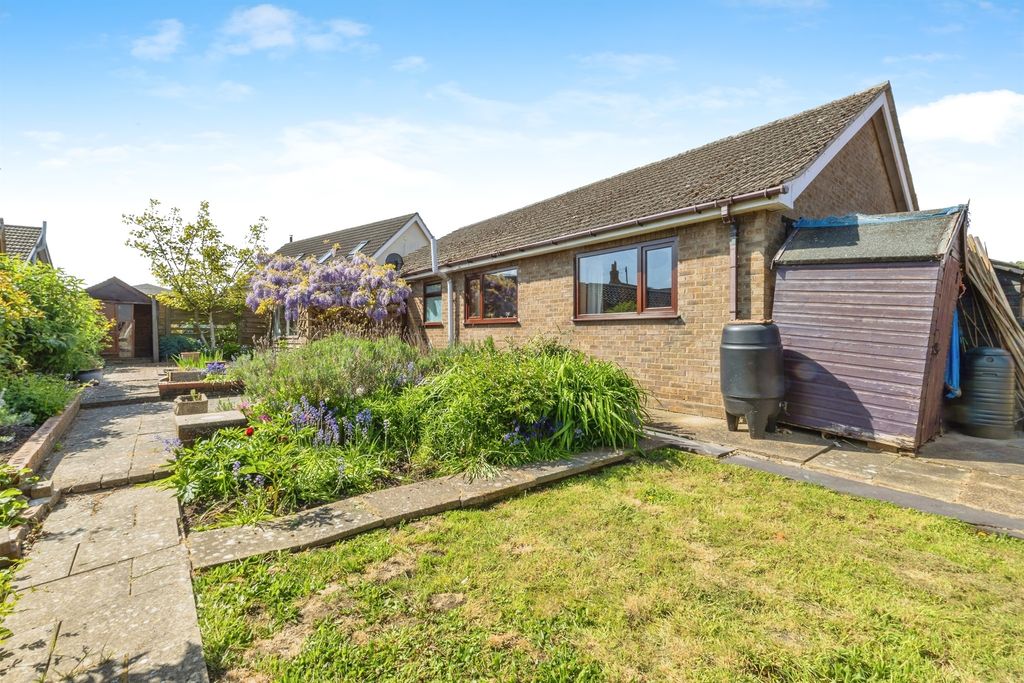 Property photo 2 of 16