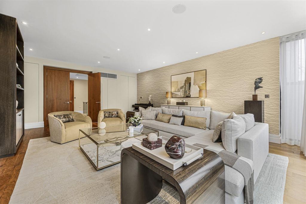 Property photo 3 of 13 Reception2 (4).Jpg