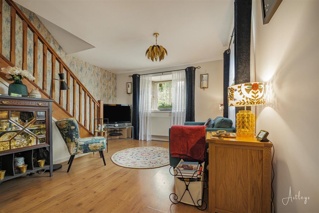 Property photo 2 of 20 Lounge/Dining Room