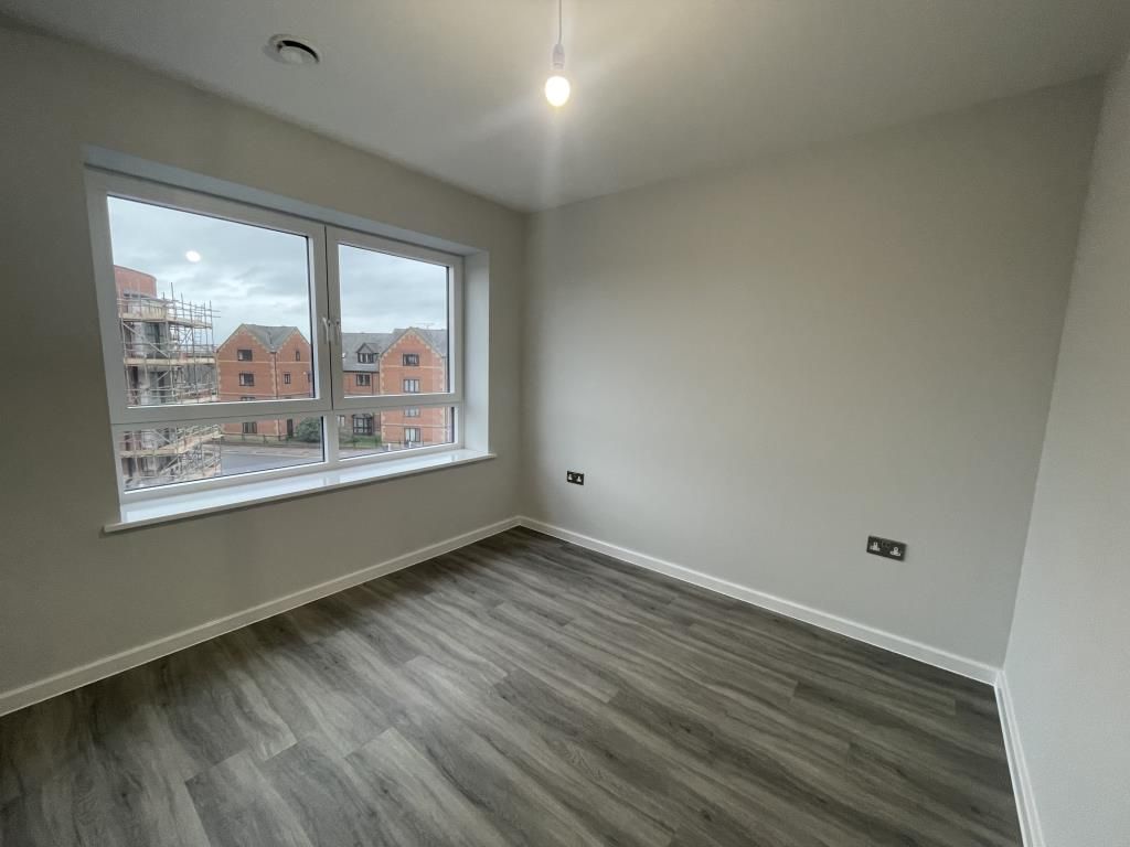 Property photo 3 of 6 Bedroom