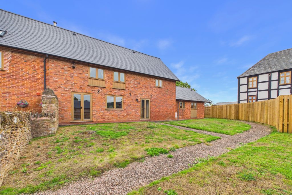 Property photo 1 of 16 Picture No. 19