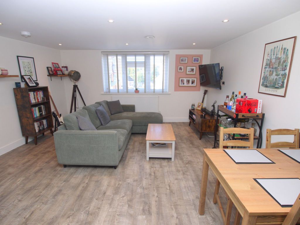 Property photo 2 of 7 Photograph 1