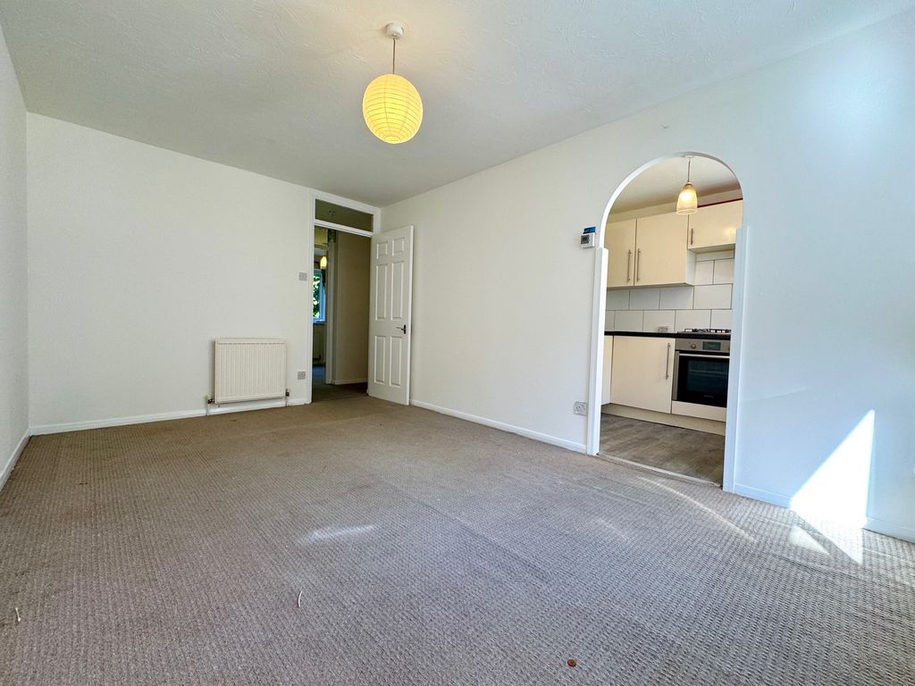 Property photo 3 of 10 1Loungea