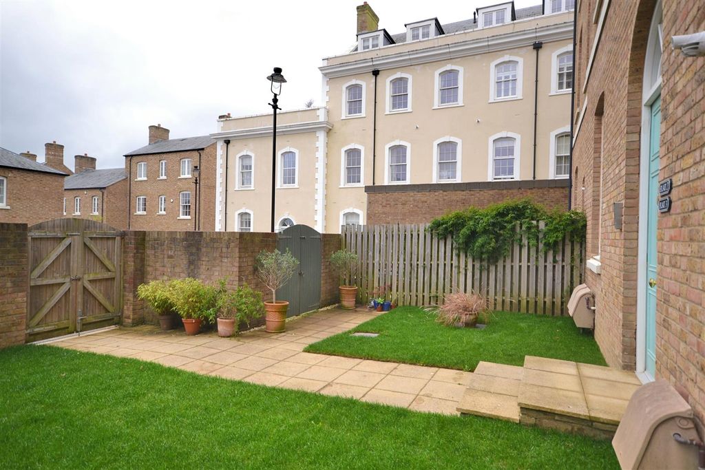 Property photo 1 of 9 0026 (3).Png