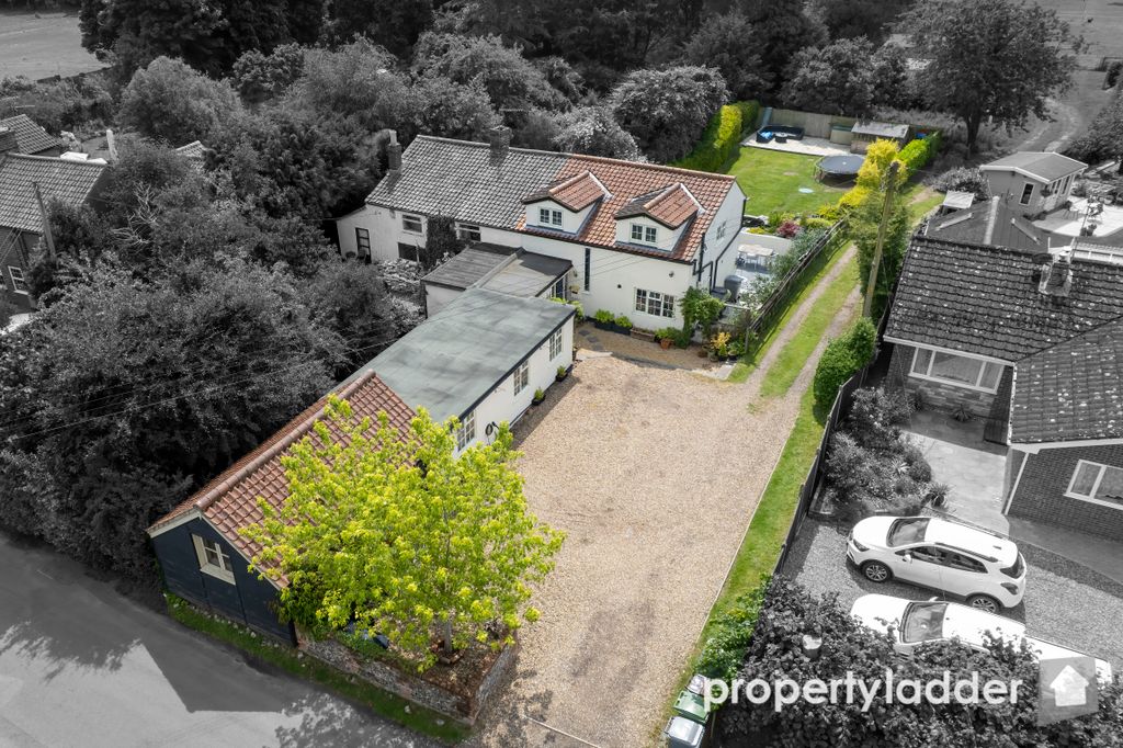 Property photo 2 of 29 Pl-Drone-3