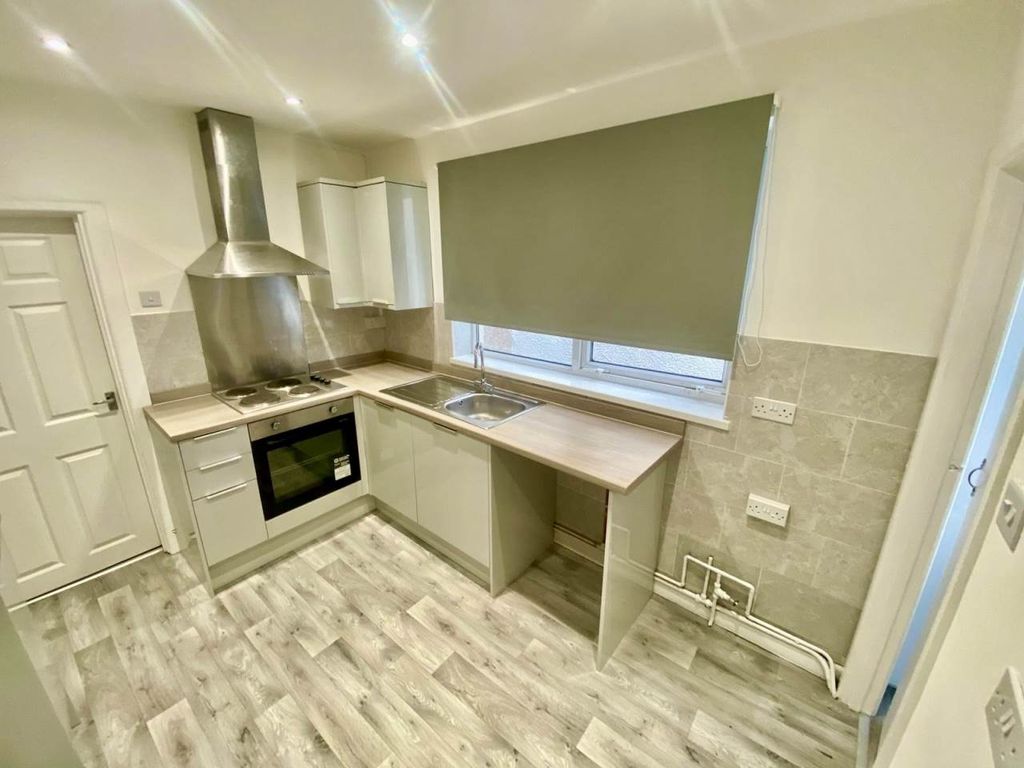 Property photo 3 of 15 8Ad4Aee7-684B-4532-B343-Ed3415932926