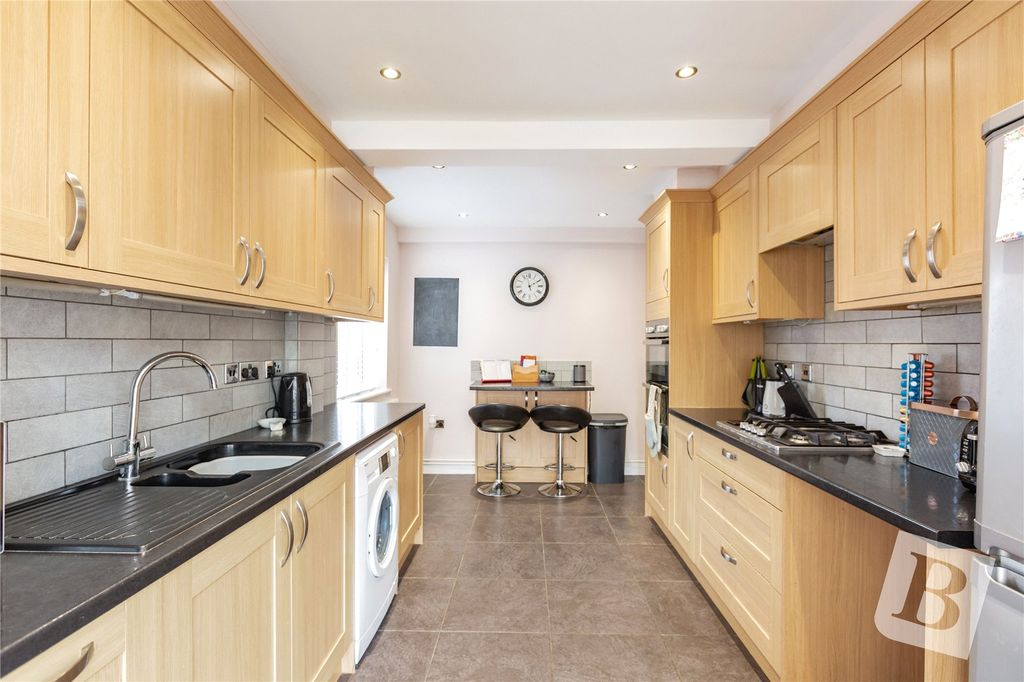 Property photo 2 of 27 Kitchen