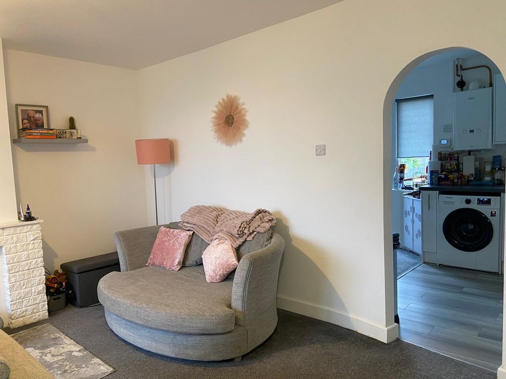 Property photo 3 of 18