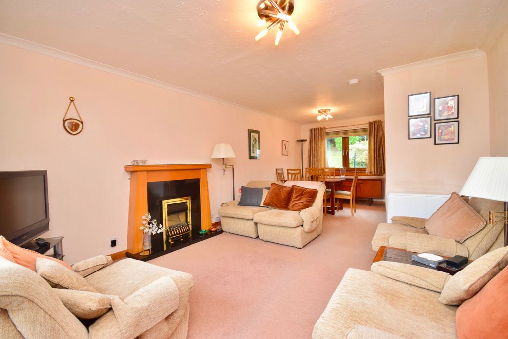 Property photo 2 of 38