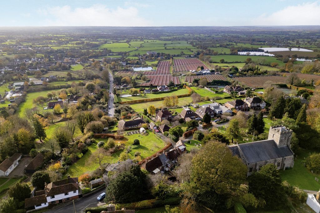 Property photo 2 of 24