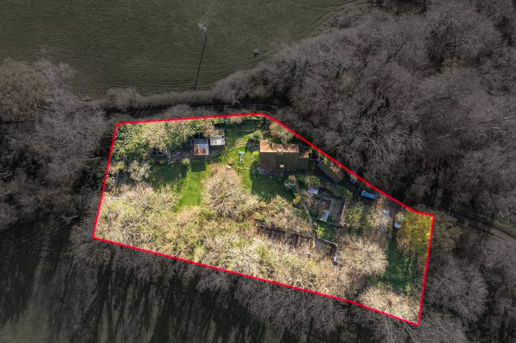 Property photo 3 of 44